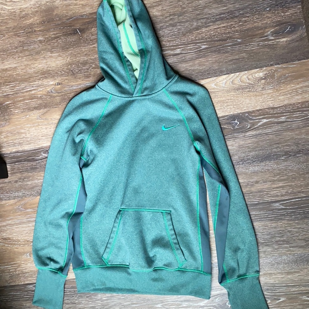 Small Nike hoodie